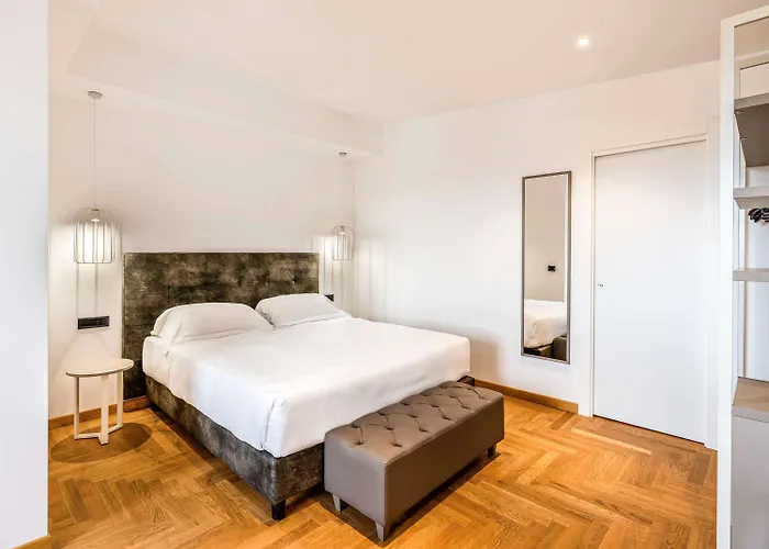 Otel Mercure Centro Termini 4*